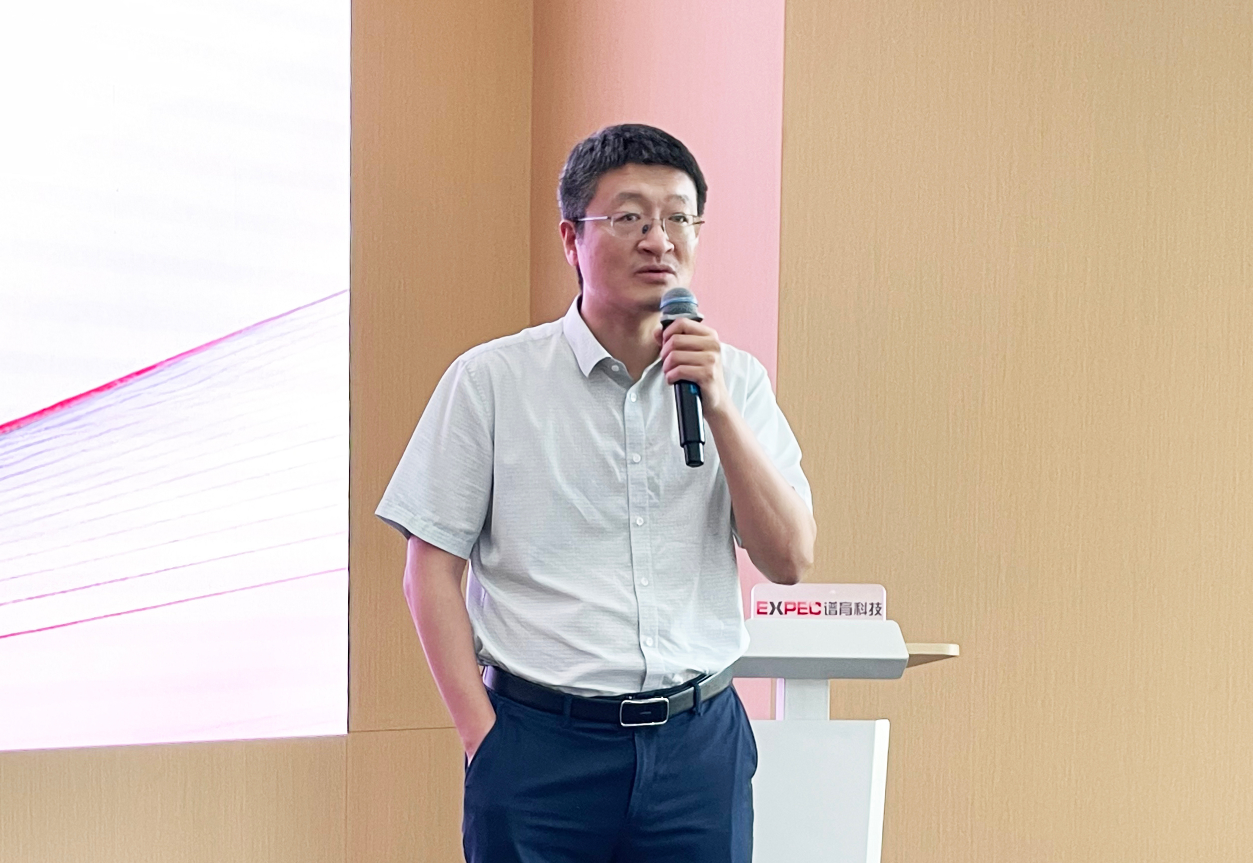 1758606031192182.jpg 1758606031192182.jpg